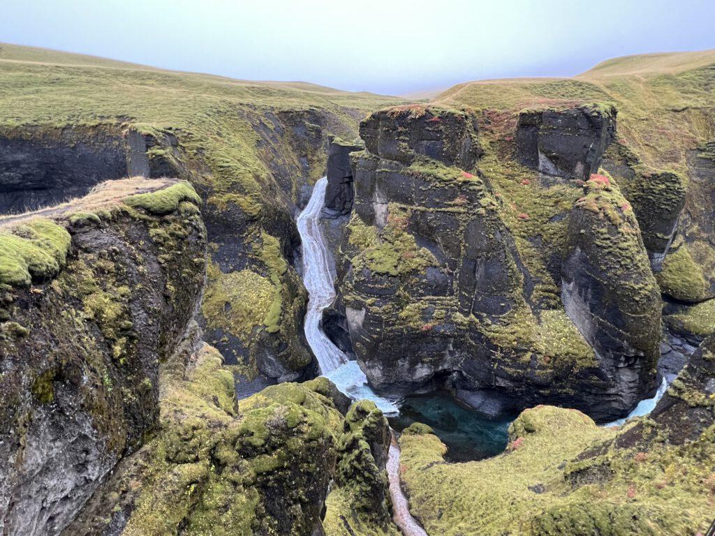 Afbeelding IJsland Fjaðrárgljúfur canyon