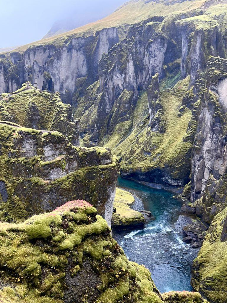 Afbeelding IJsland Fjaðrárgljúfur canyon