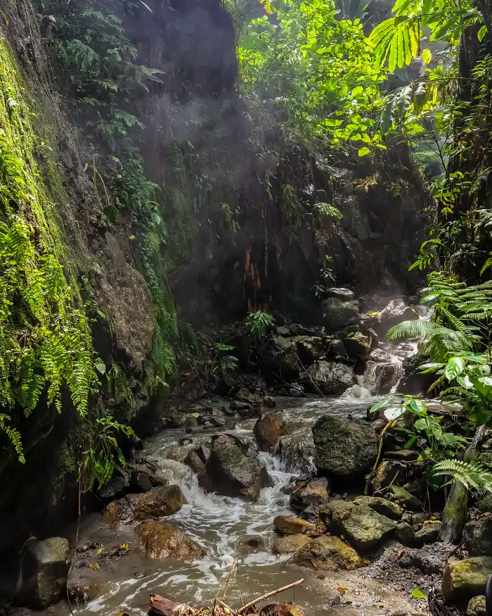 Wat te doen op Una Una Sulawesi