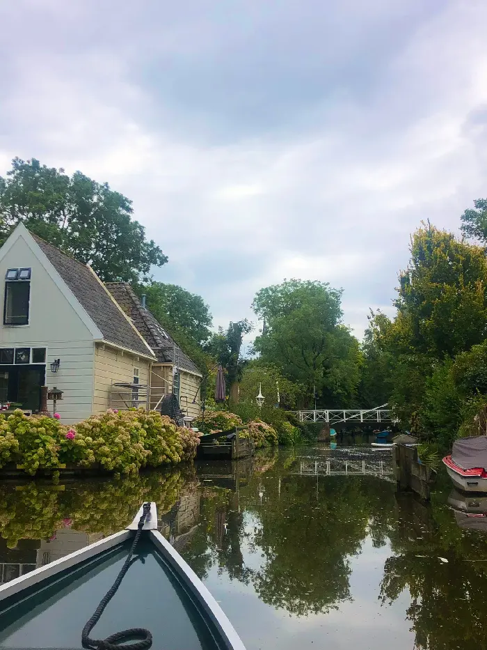 Broek in Waterland fluisterboot