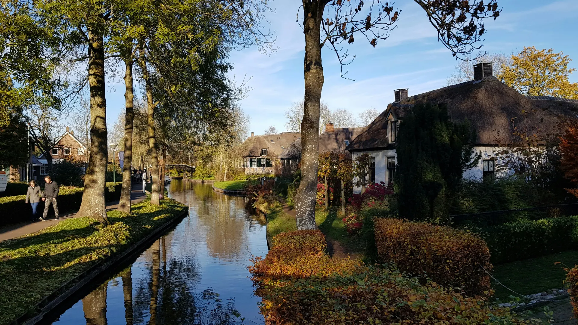 DAGJE UIT IN NOORD-HOLLAND THEETUIN OVERLEEK, BROEK IN WATERLAND EN STRANDVIER